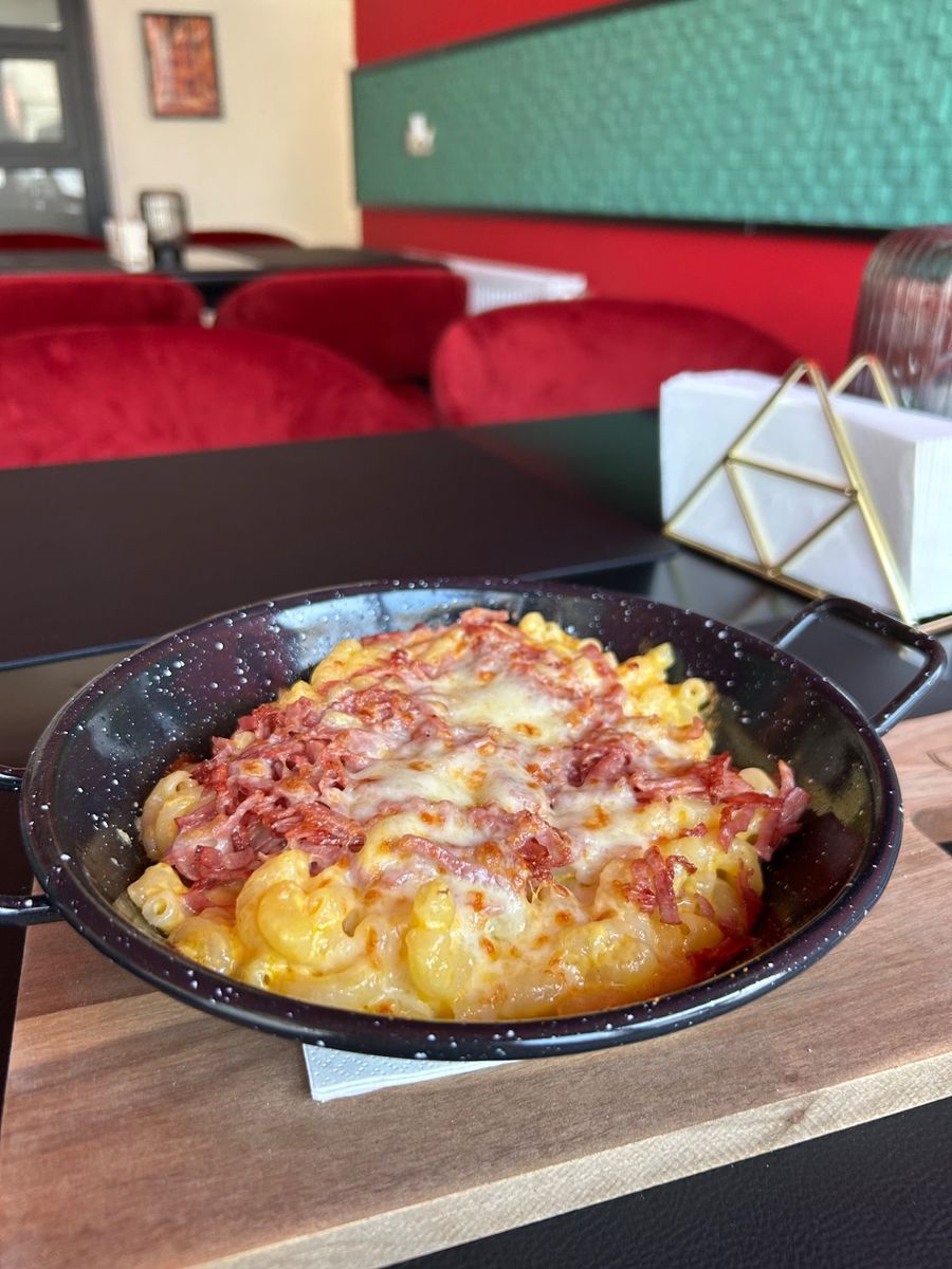 Mac’ N Cheese