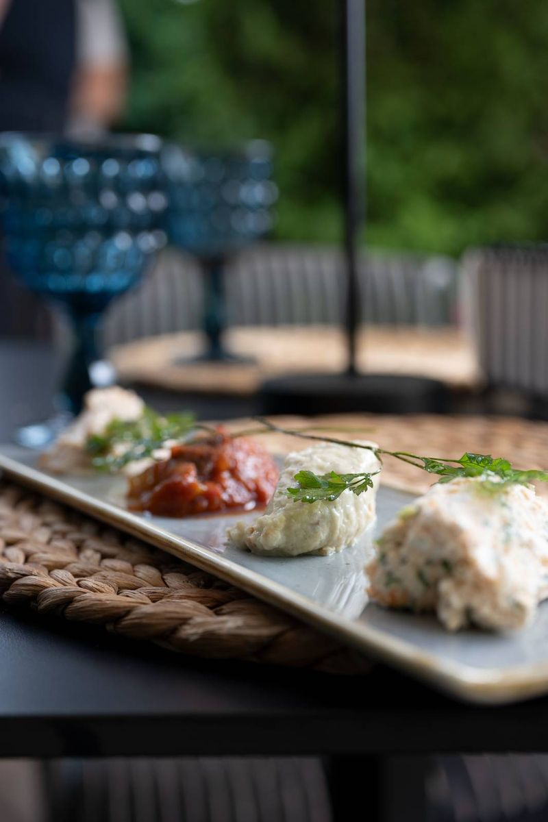 Platou de Incins pe Pita 