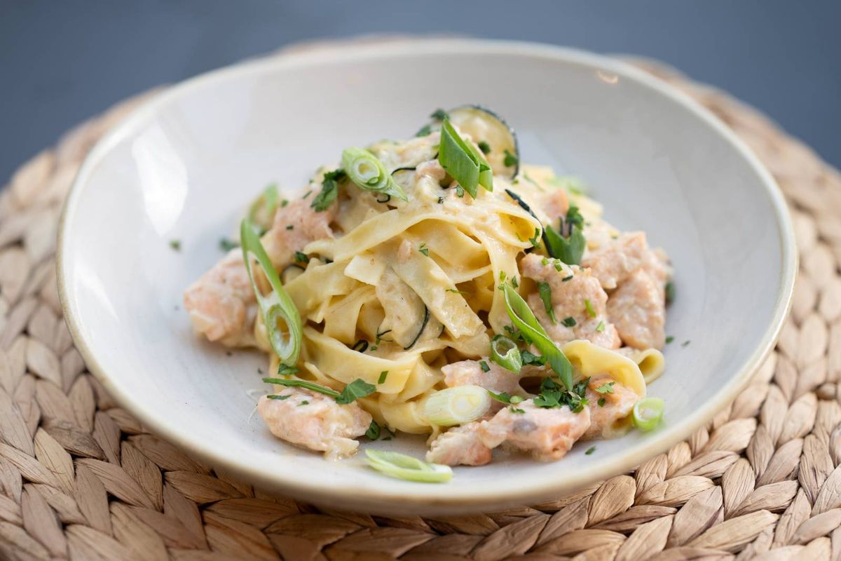 Tagliatele cu Somon si Dovlecel