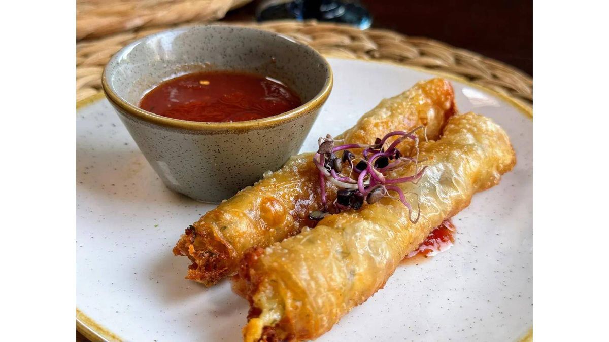 Placintă cu Branza si Dulceata de Rosii cu Busuioc