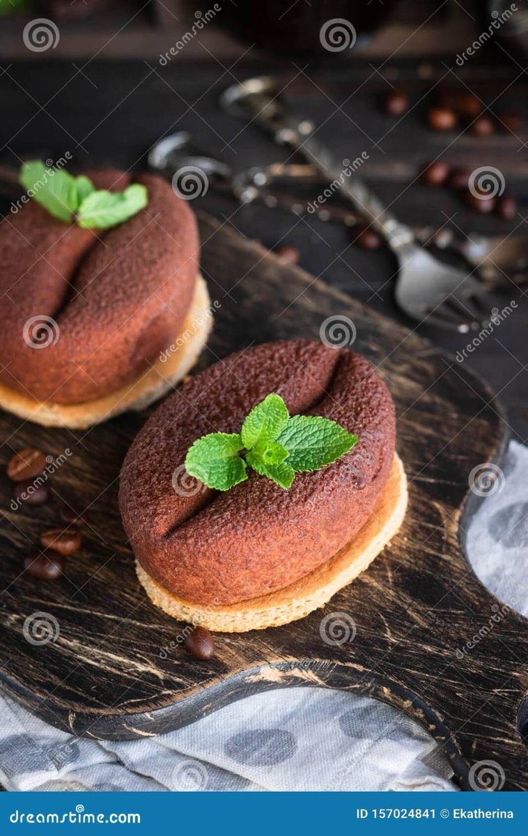 Coffee Bean Cake 