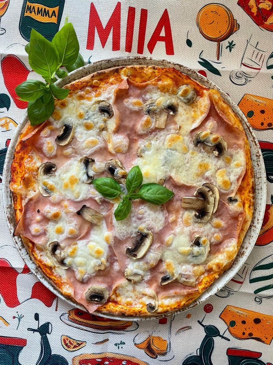 Prosciutto e Funghi