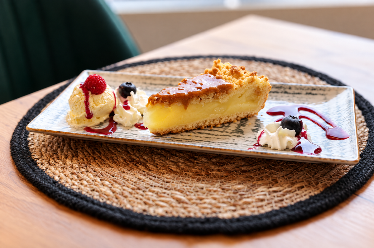 Tarta cu Mere & Caramel, cu Inghetata