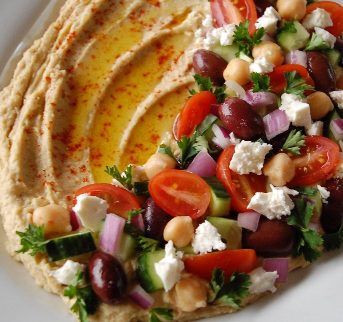 Hummus cu Salata Proaspata