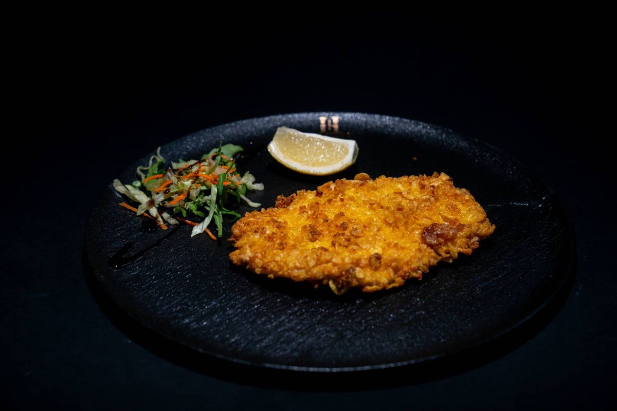 Șnițel de Porc în Fulgi de Porumb