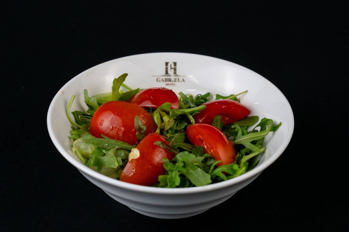 Salată Rucola , Iceberg și Roșii Cherry