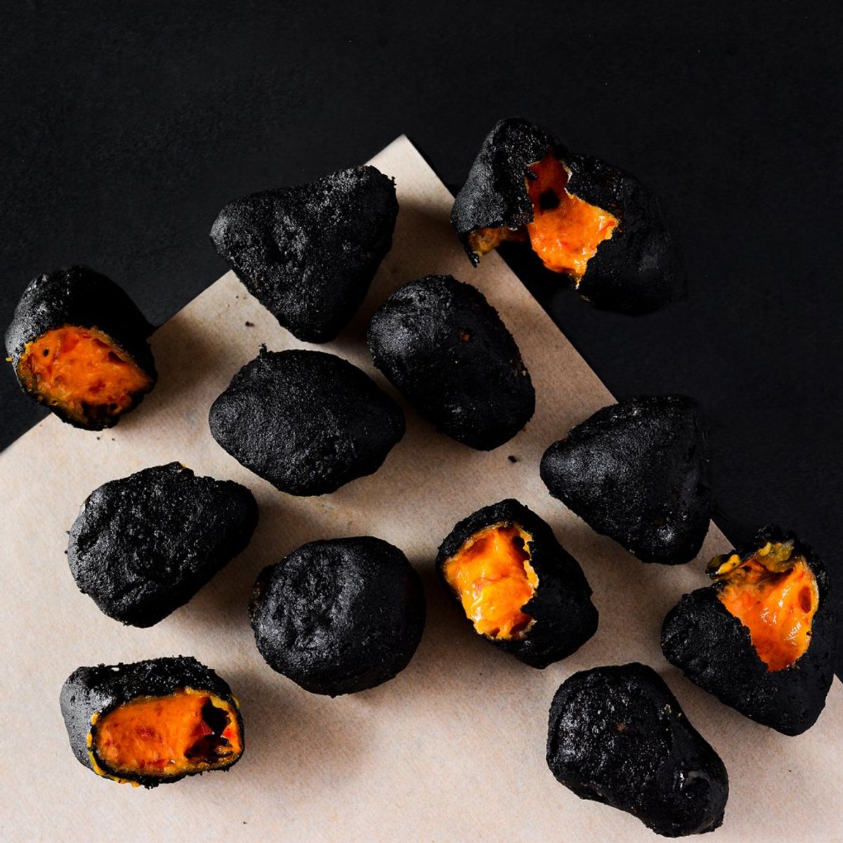 Chessy Black Nuggets 100g