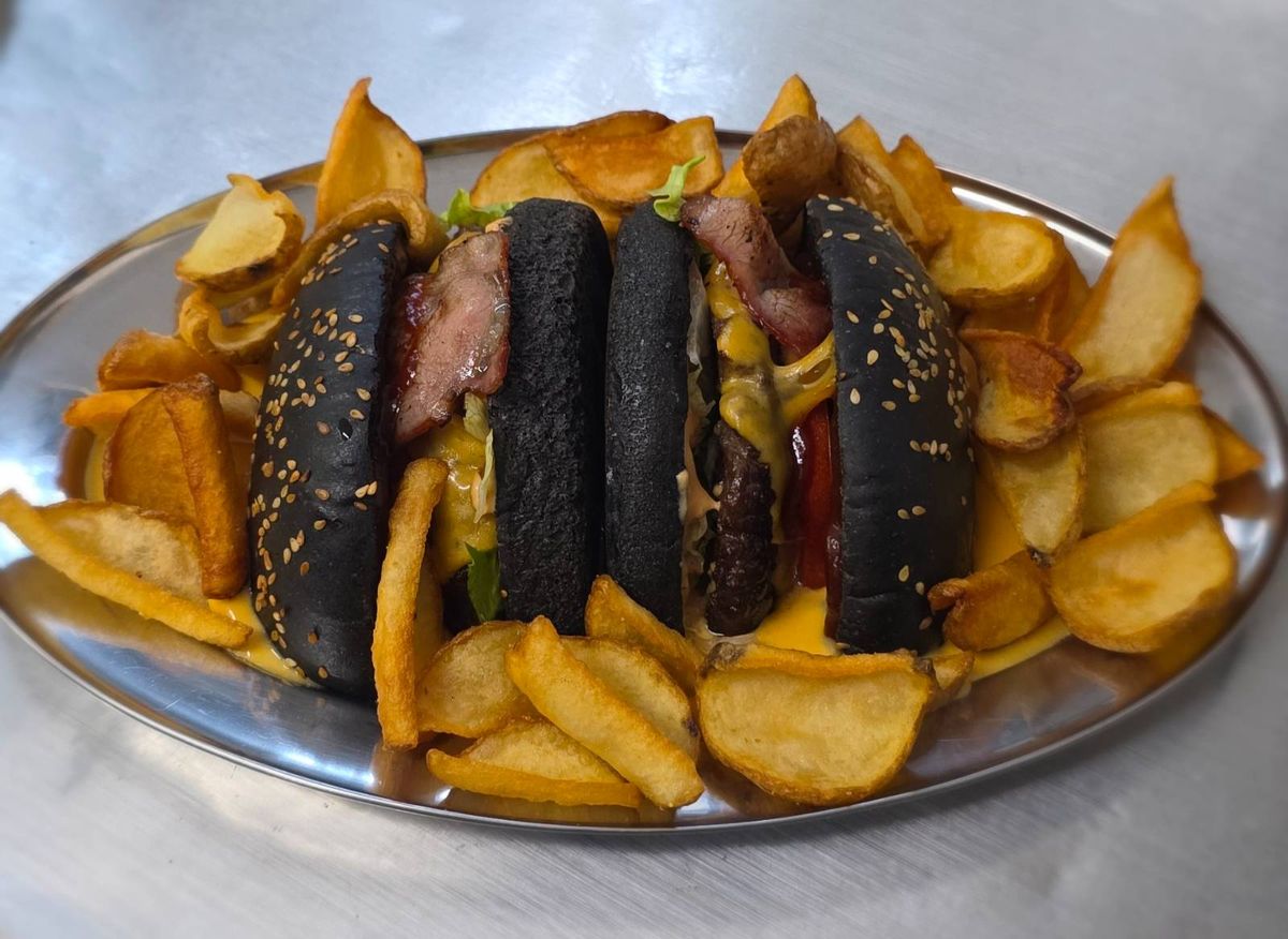 Burger C&D Half & Half