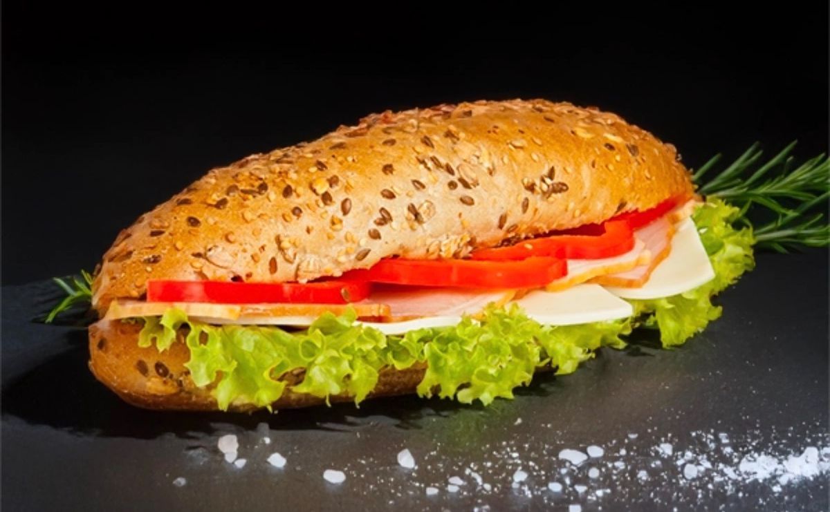 Sandwich cu Mușchi File și Mozzarela 