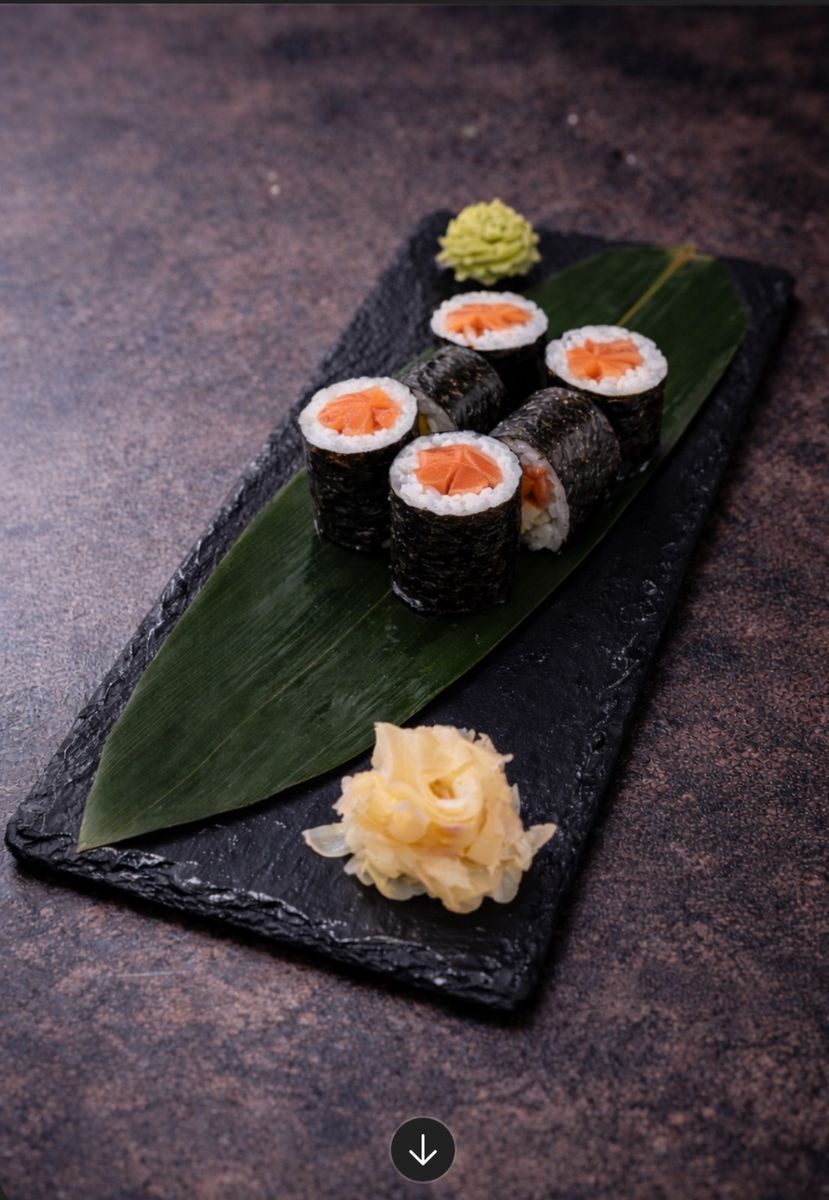 Salmon Maki