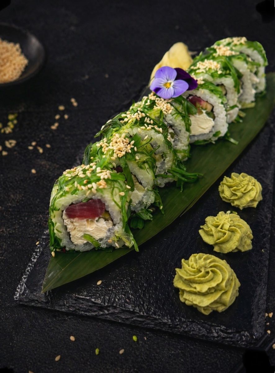 Chuka Roll