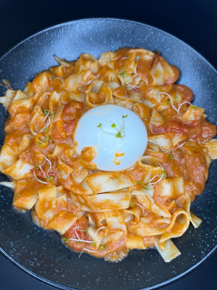 Tagliatelle cu Burrata 