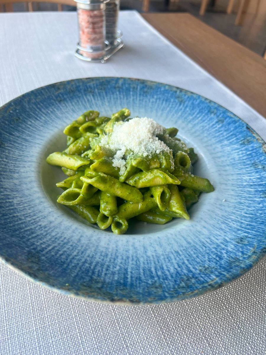 Garganelli cu Pui si Pesto