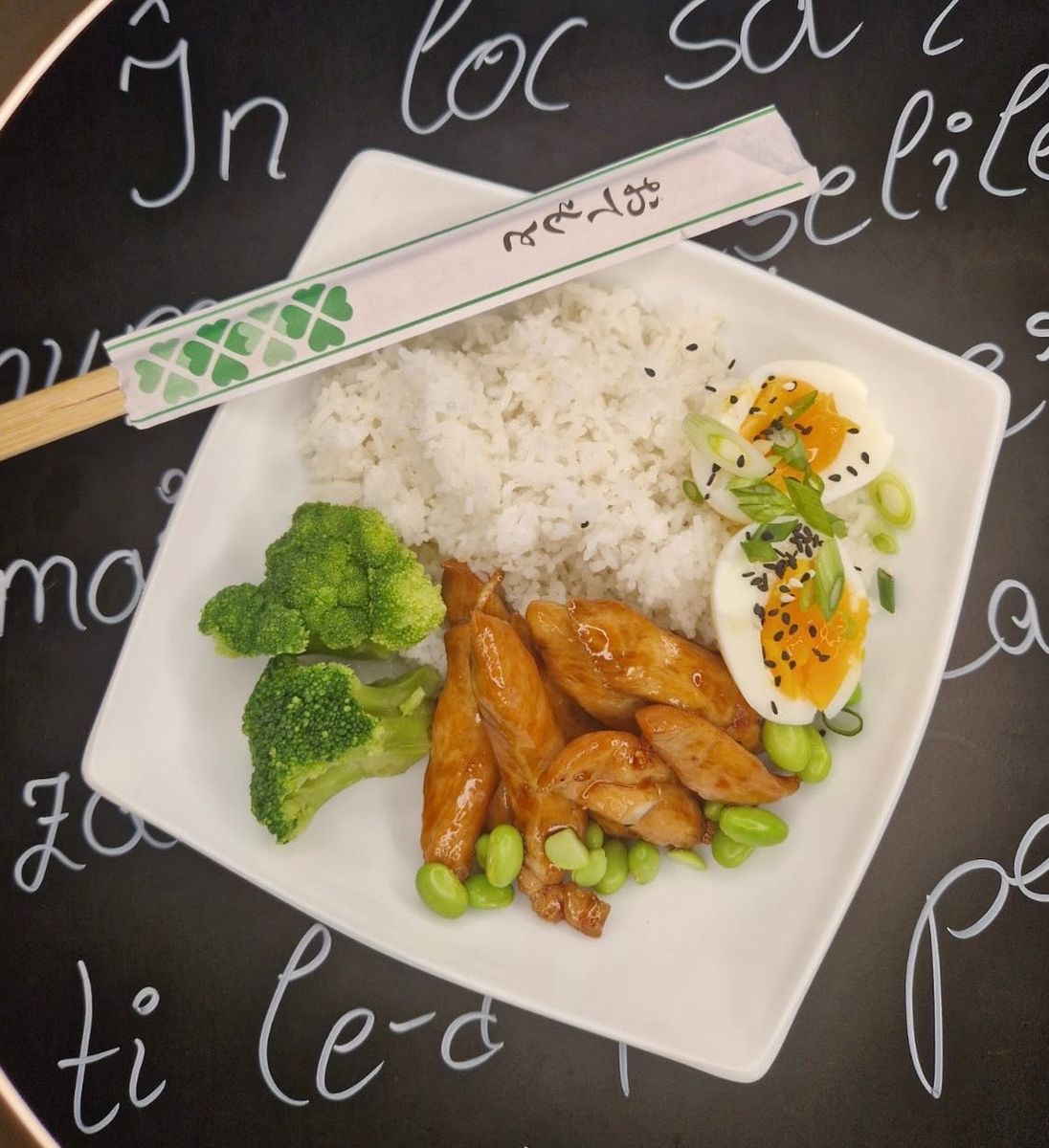 Pui Teryaki cu Orez, Ou si Broccoli