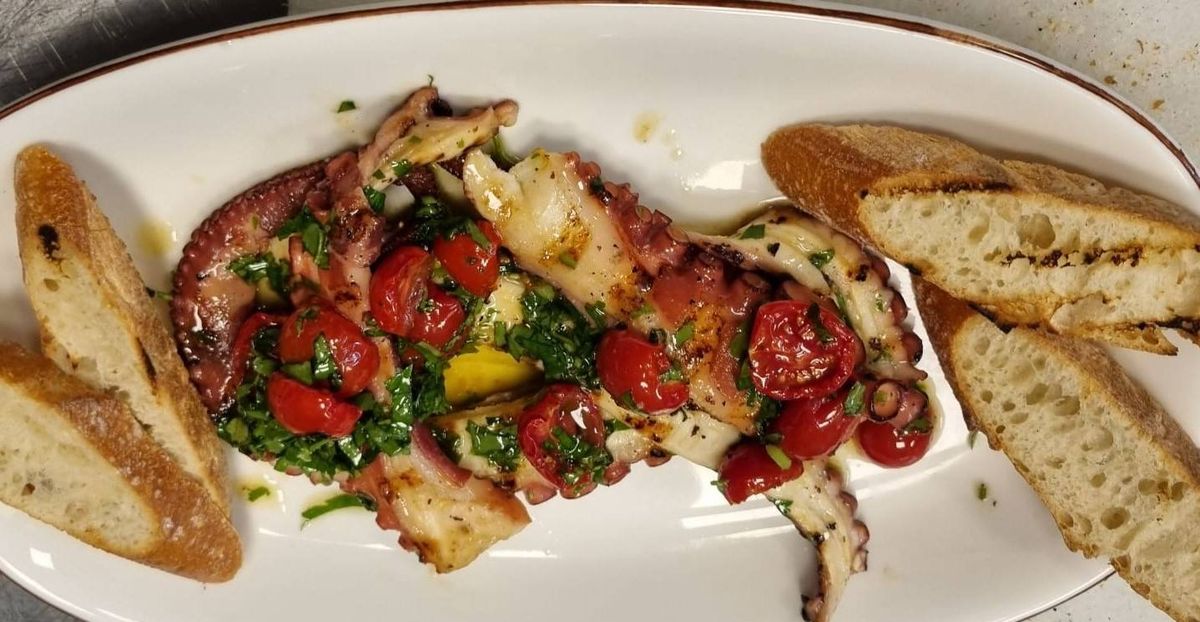 Caracatiță la grill cu maioneză cu lime