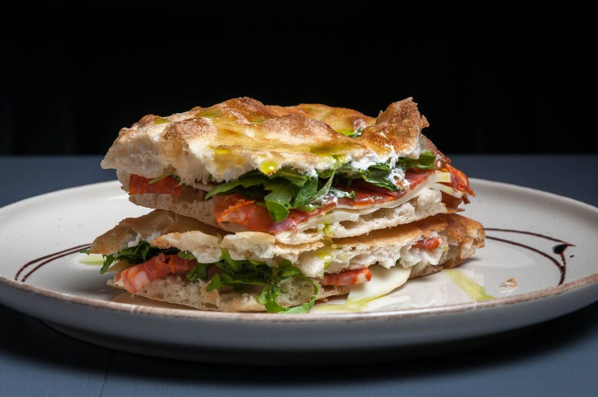 Sandwich Focacia cu Ventricina 