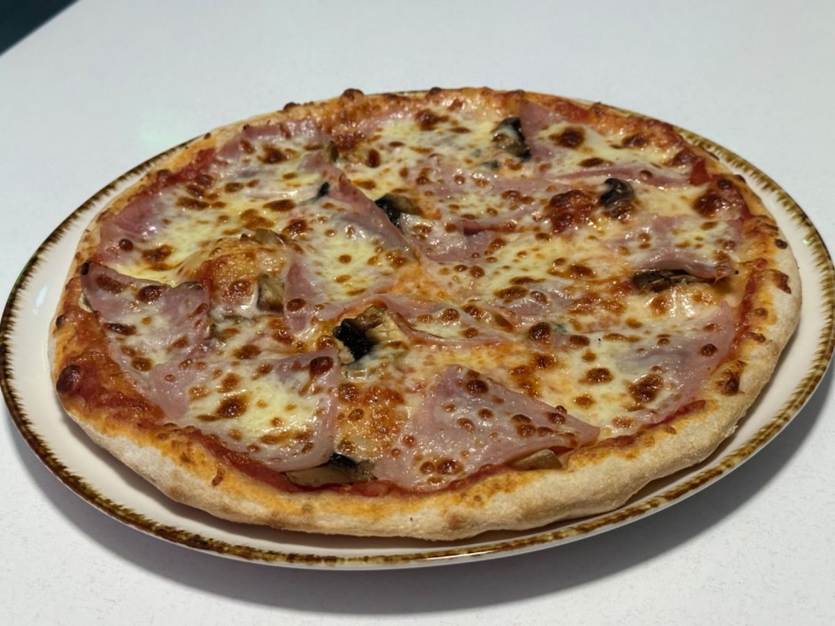 Pizza Prosciutto e Funghi 30cm