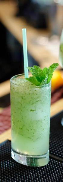 Limonada cu Menta și Ghimbir 