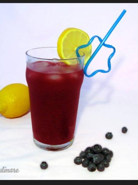 Limonada cu Afine și Ghimbir 