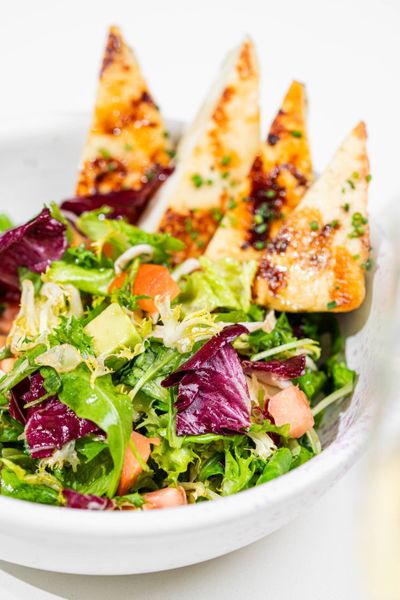 Grilled Halloumi Salad 