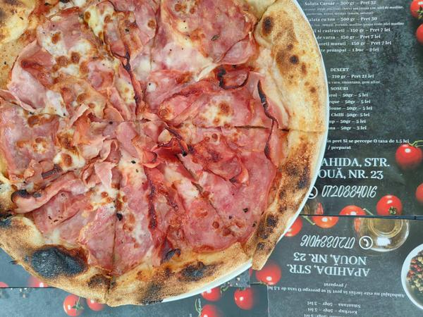 Pizza Canibale
