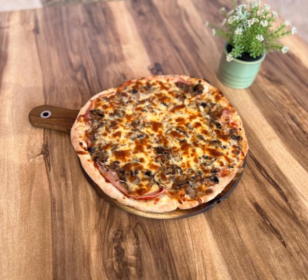 Pizza Prosciutto e Funghi