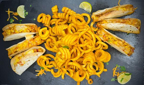 Platou Tacos de 6 Persoane cu Cartofi Twister 