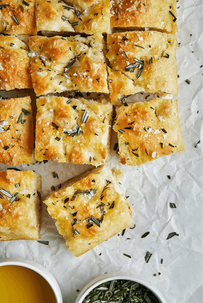  Focaccia cu Parmezan