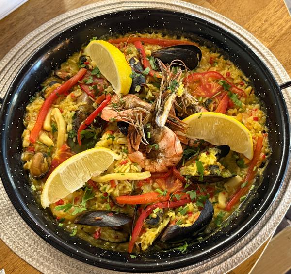 Paella cu Fructe de Mare