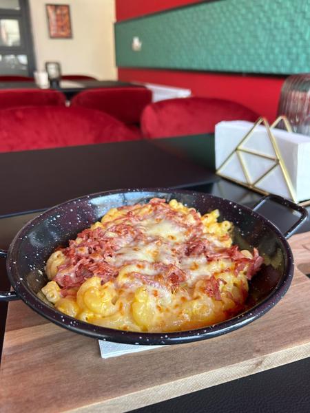 Mac’ N Cheese