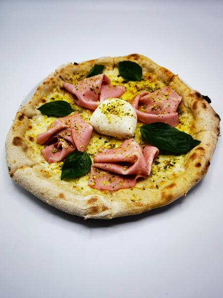 Pizza Pistachio Mortadella 