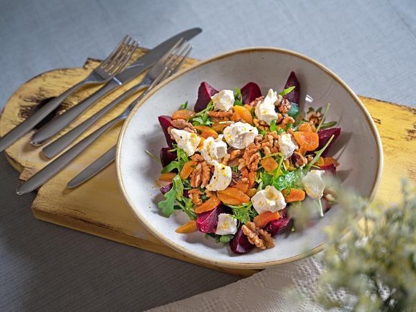 Salata cu Branza de Capra si Sfecla
