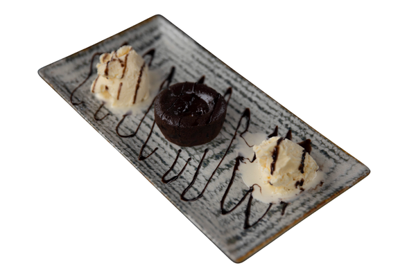 Lavacake cu inghetata de vanilie si topping de ciocolata  **