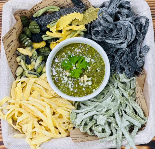 Pesto de busuioc de casă 