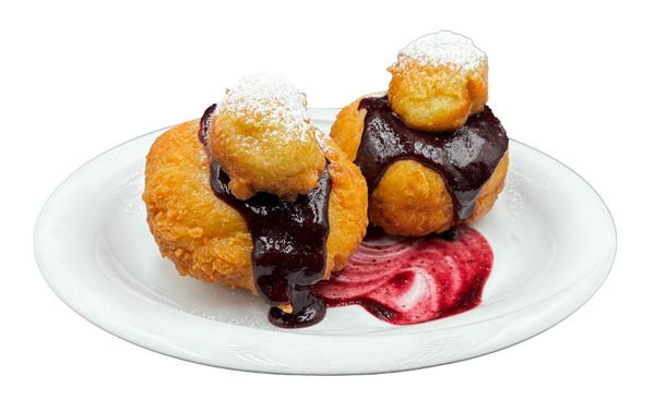 Papanași cu Dulceață de Afine și Smântână 