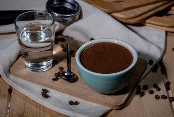 Ciocolata Calda Neagra