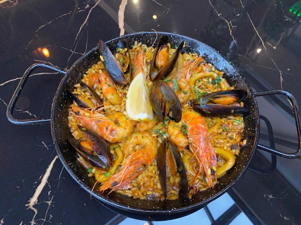 Paella cu Fructe de Mare |450gr/923kcal| 