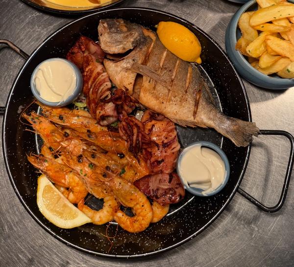 Platou Hai Mai Aproape (2 Persoane) |1, 4kg/1726kcal| 