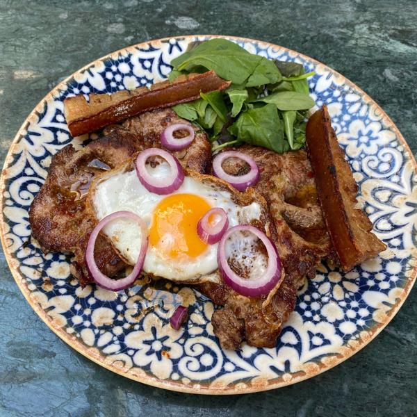 Ceafă Tigănească cu Cartofii Casei |520gr / 1796kcal|