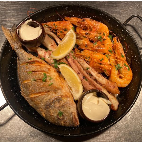 Platou Hai Mai Aproape (2 Pers) |1, 3kg/1726kcal|