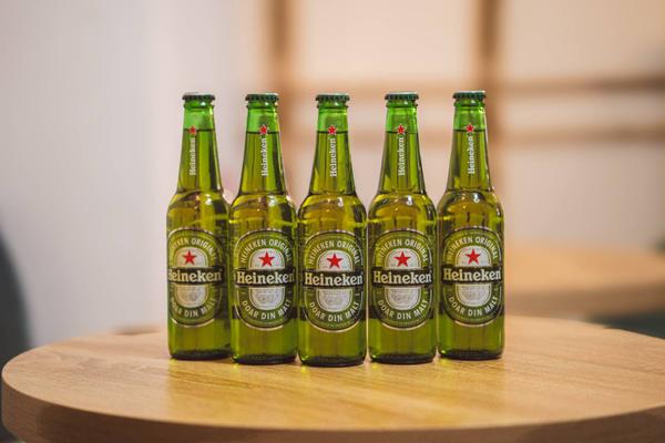 Bere Heineken
