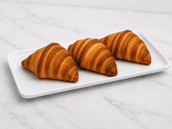 Croissant cu unt