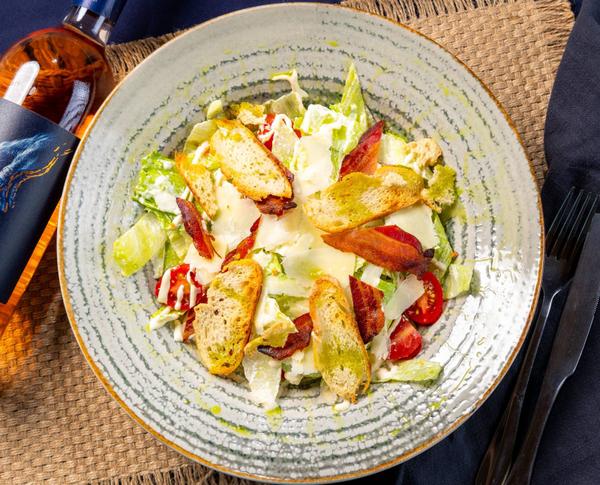 Salată Caesar