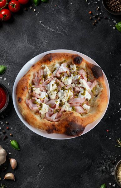 Pizza Bianca Al Pistachio