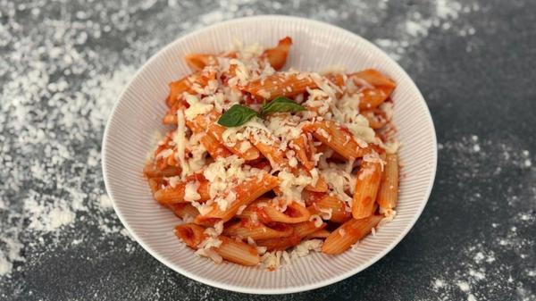 Penne Pomodori e Mozzarella