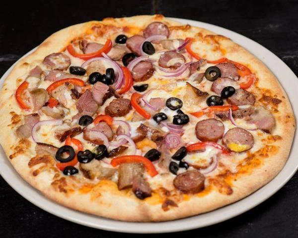 Pizza Traneasca + Doza Suc