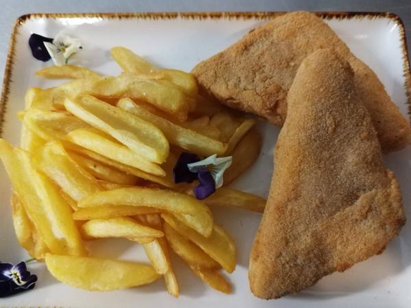 Meniu - Cașcaval Pane cu Cartofi Prăjiți