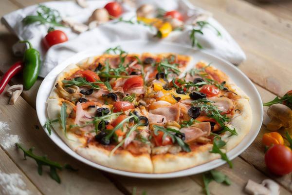 Pizza con Tutto