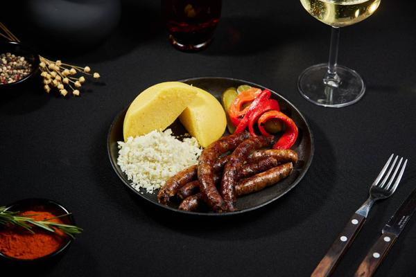 Platou de Cârnați Plescoi