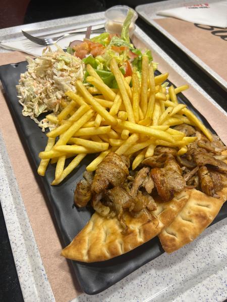 Pita Gyros la Farfurie
